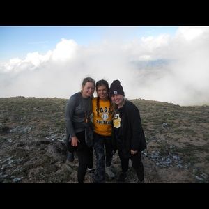 Meet your Posher, Elise